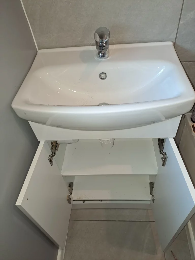 kitchen plumbing repairs uk